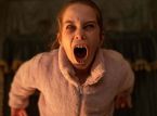 Abigail 는 내일 홈 릴리스에 이빨을 가라앉히고 있습니다