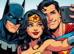 Superman 는 영화에서 배트맨과 원더우먼과 어울리게 됩니다.