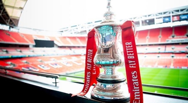 무승부 후 맨체스터 시티 대 리버풀의 FA컵 8강 헤드라인 경기