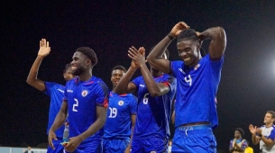 갱단 폭력과 정치적 공백으로 홈에서 경기를 치를 수 없었던 아이티가 역사적인 월드컵 진출을 성사시켰다