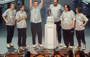 이스포츠 월드컵 2026: 팀 Spirit 가 Counter-Strike 2 챔피언으로 선정